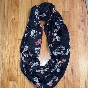 Infinity scarf